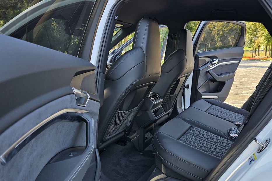 Продам Audi E-Tron S Sportback 2022 года в Киеве
