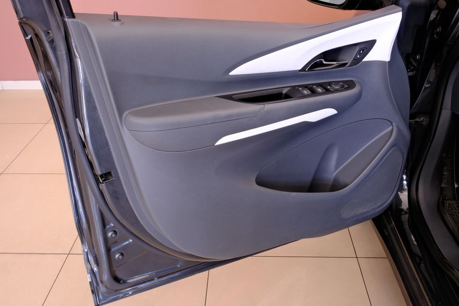 Продам Chevrolet Bolt 2018 года в Одессе