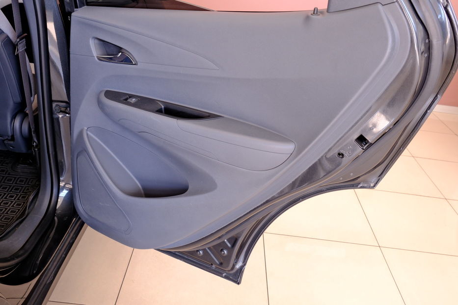Продам Chevrolet Bolt 2018 года в Одессе