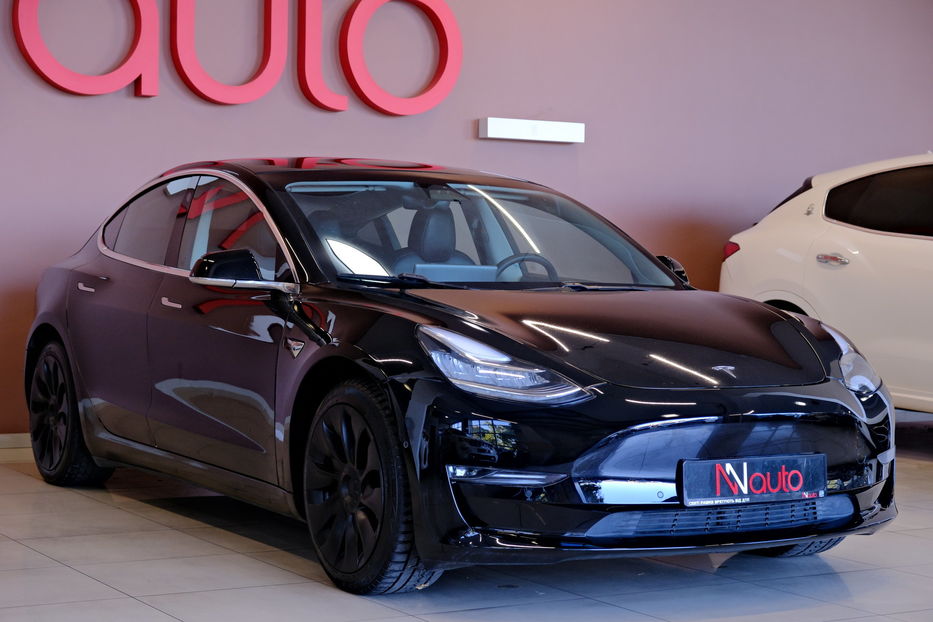 Продам Tesla Model 3 2019 года в Одессе