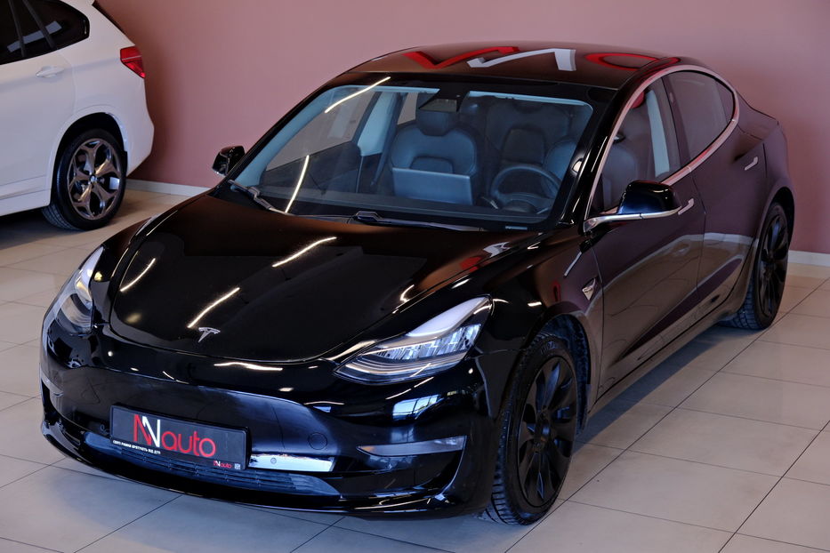 Продам Tesla Model 3 2019 года в Одессе