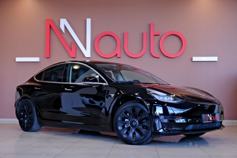 Продам Tesla Model 3 2019 года в Одессе