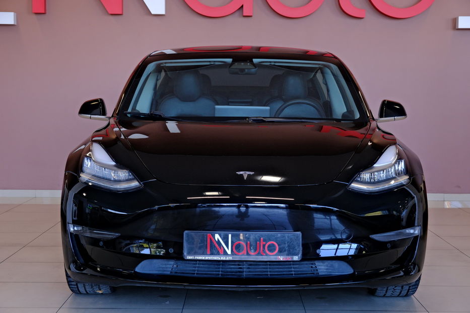 Продам Tesla Model 3 2019 года в Одессе