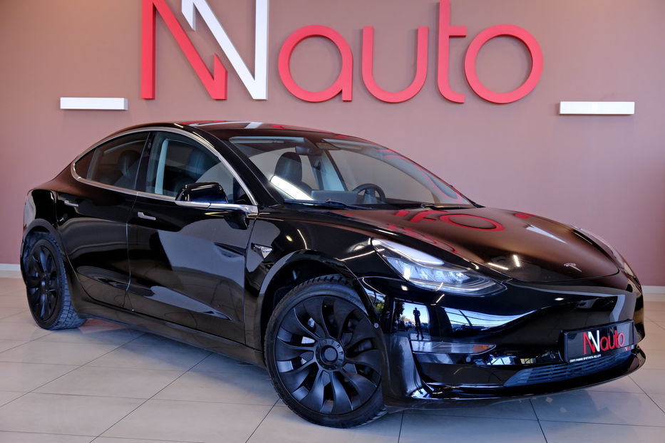 Продам Tesla Model 3 2019 года в Одессе