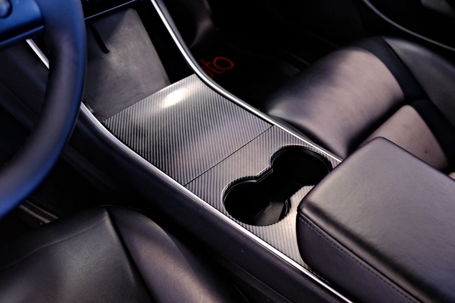 Продам Tesla Model 3 2019 года в Одессе