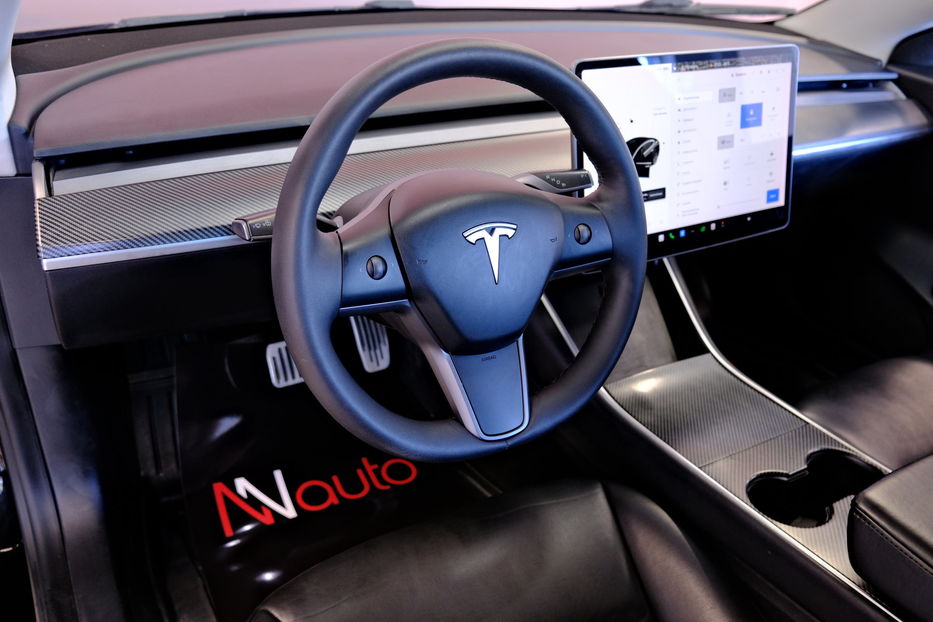 Продам Tesla Model 3 2019 года в Одессе