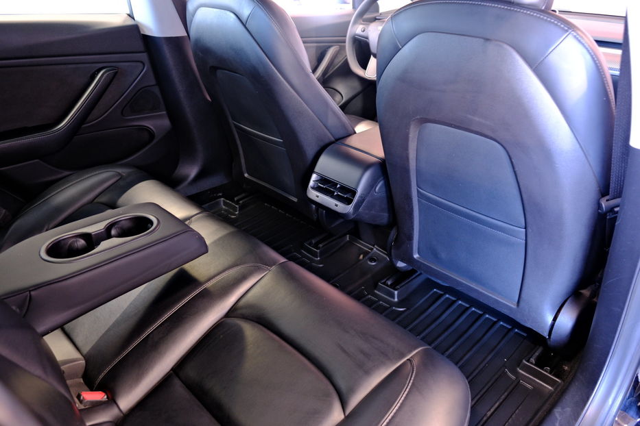 Продам Tesla Model 3 2019 года в Одессе