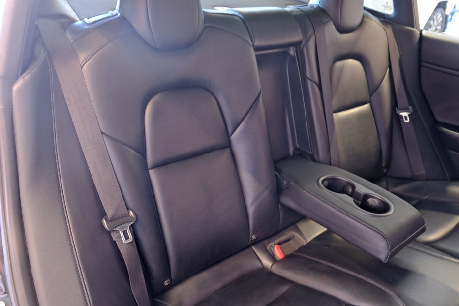 Продам Tesla Model 3 2019 года в Одессе