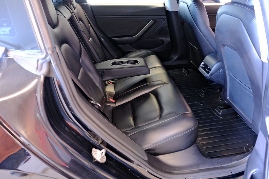 Продам Tesla Model 3 2019 года в Одессе