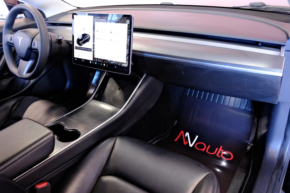 Продам Tesla Model 3 2019 года в Одессе