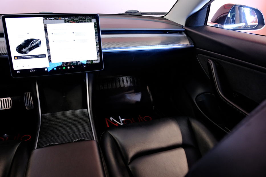 Продам Tesla Model 3 2019 года в Одессе