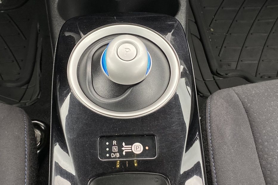 Продам Nissan Leaf 30квт 2017 года в Луцке