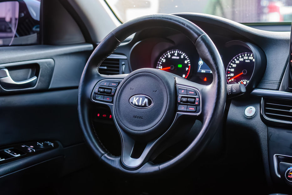 Продам Kia Optima K5 LPi 2016 года в Киеве
