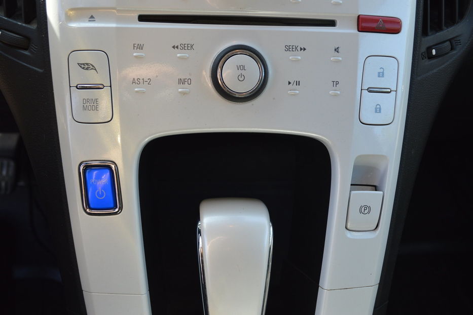 Продам Chevrolet Volt 2012 года в Одессе