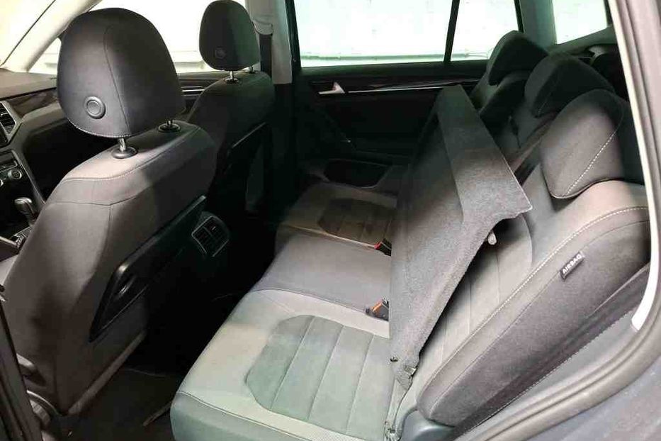 Продам Volkswagen Golf  Sportsvan Piдна фарба v4864 2020 года в Луцке
