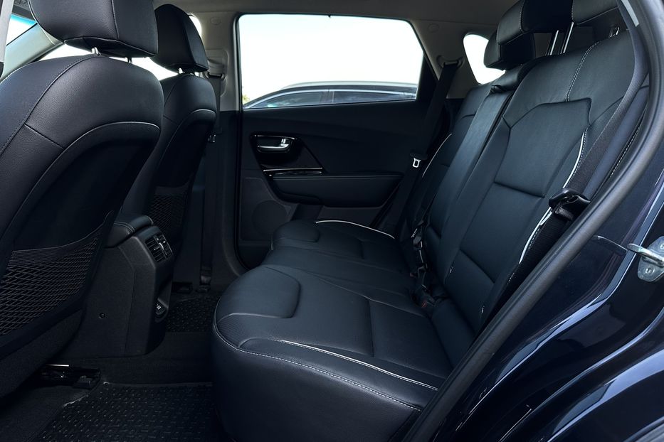 Продам Kia Niro 64 кВт Макс. комплектація Люк  2022 года в Львове