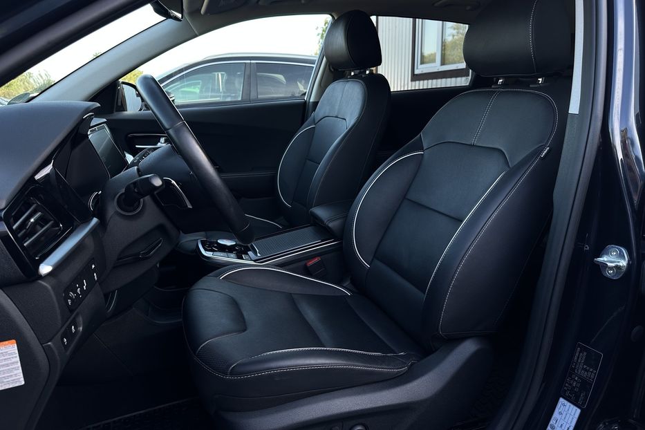 Продам Kia Niro 64 кВт Макс. комплектація Люк  2022 года в Львове