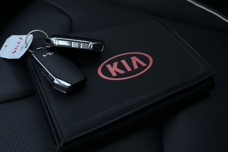 Продам Kia Niro 64 кВт Макс. комплектація Люк  2022 года в Львове