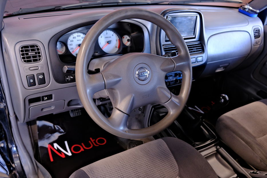 Продам Nissan Navara 2013 года в Одессе