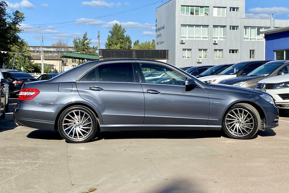 Продам Mercedes-Benz E-Class 2011 года в Киеве