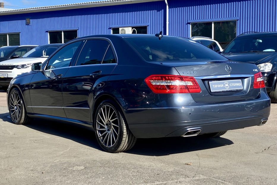 Продам Mercedes-Benz E-Class 2011 года в Киеве