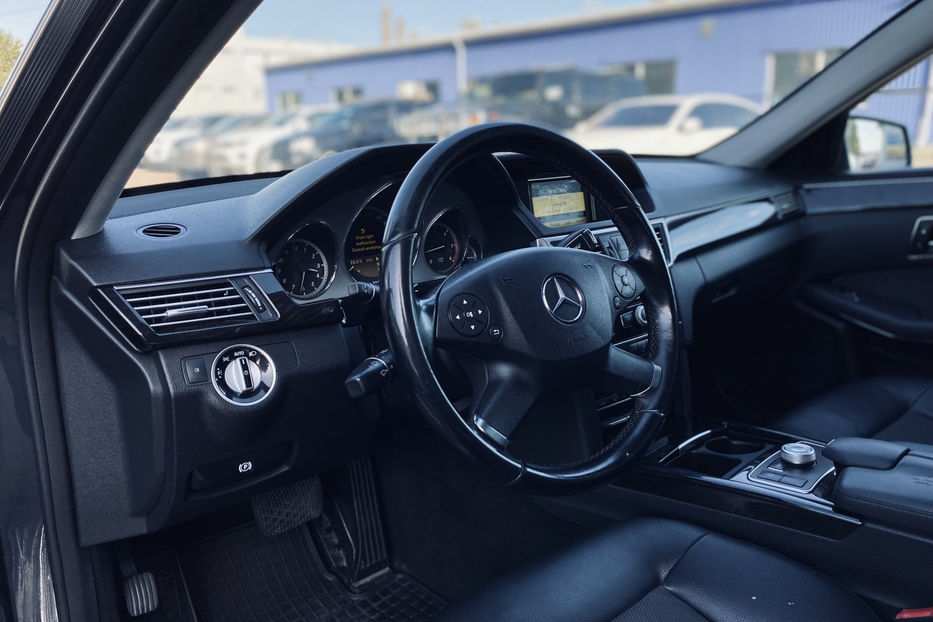 Продам Mercedes-Benz E-Class 2011 года в Киеве