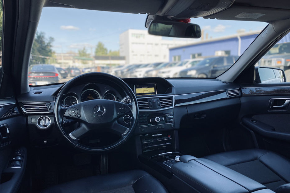 Продам Mercedes-Benz E-Class 2011 года в Киеве
