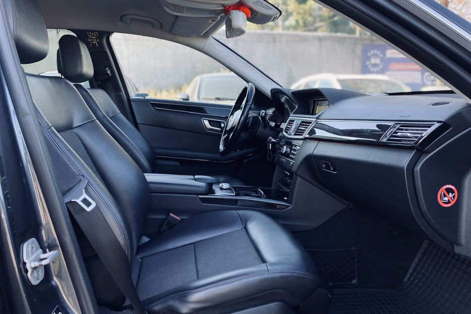 Продам Mercedes-Benz E-Class 2011 года в Киеве