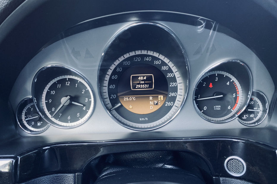 Продам Mercedes-Benz E-Class 2011 года в Киеве