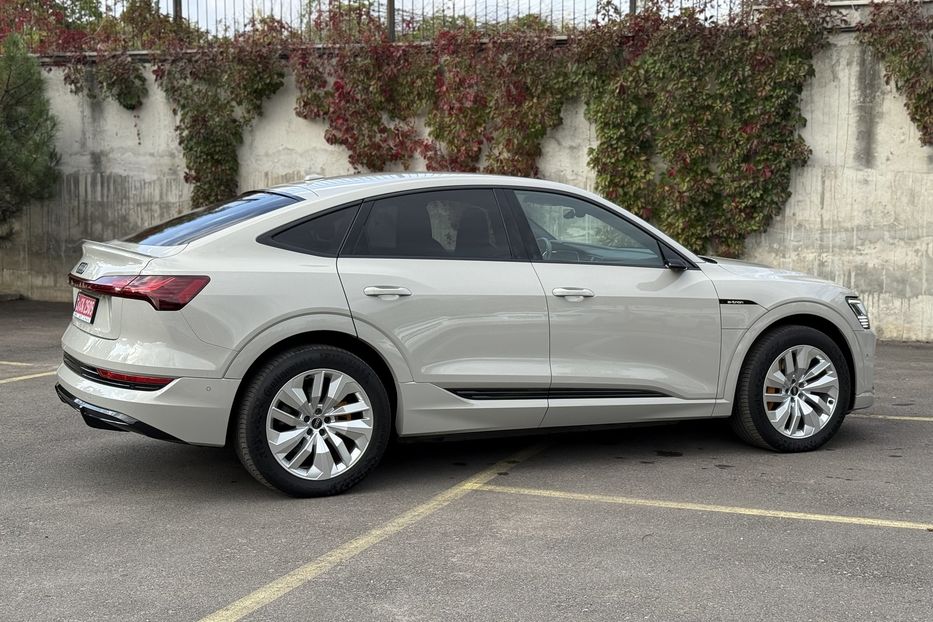 Продам Audi E-Tron 55 авто в Рівному 95kwh  2021 года в Ровно