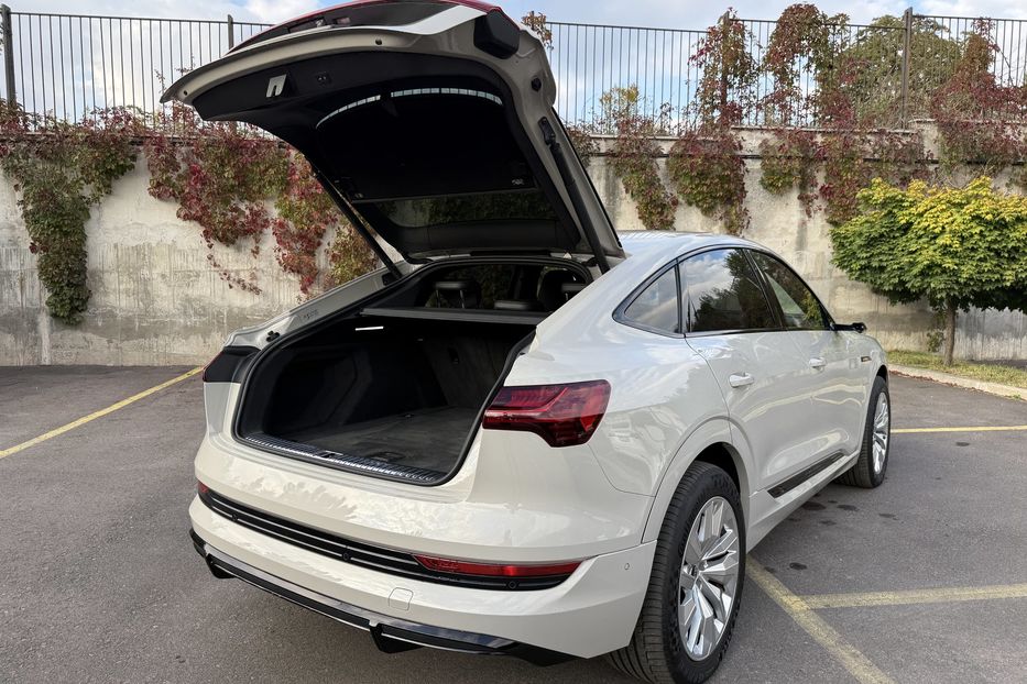 Продам Audi E-Tron 55 авто в Рівному 95kwh  2021 года в Ровно