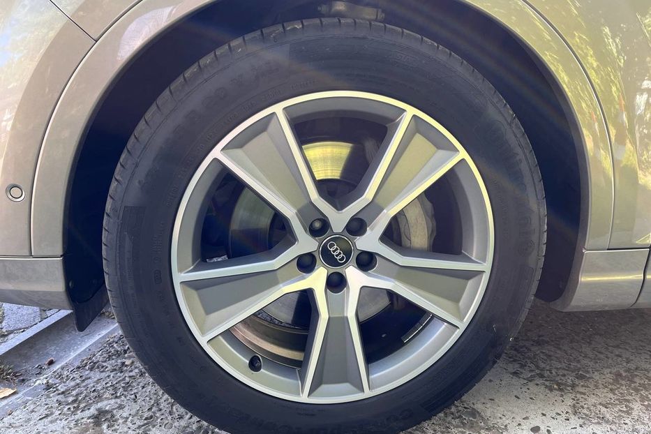Продам Audi Q7 2017 года в Черновцах