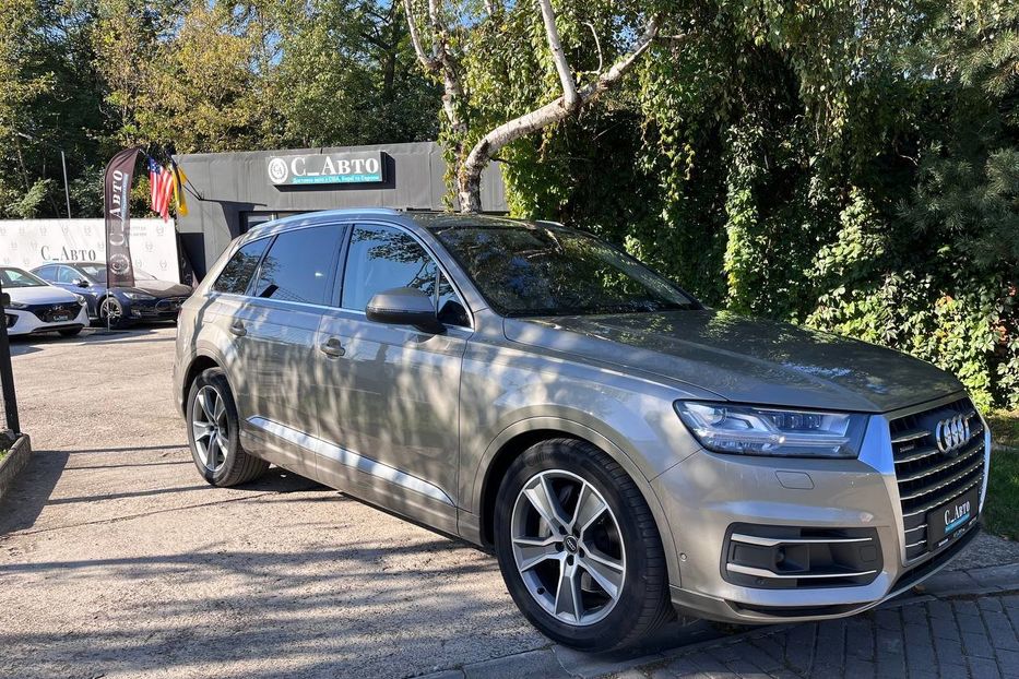 Продам Audi Q7 2017 года в Черновцах