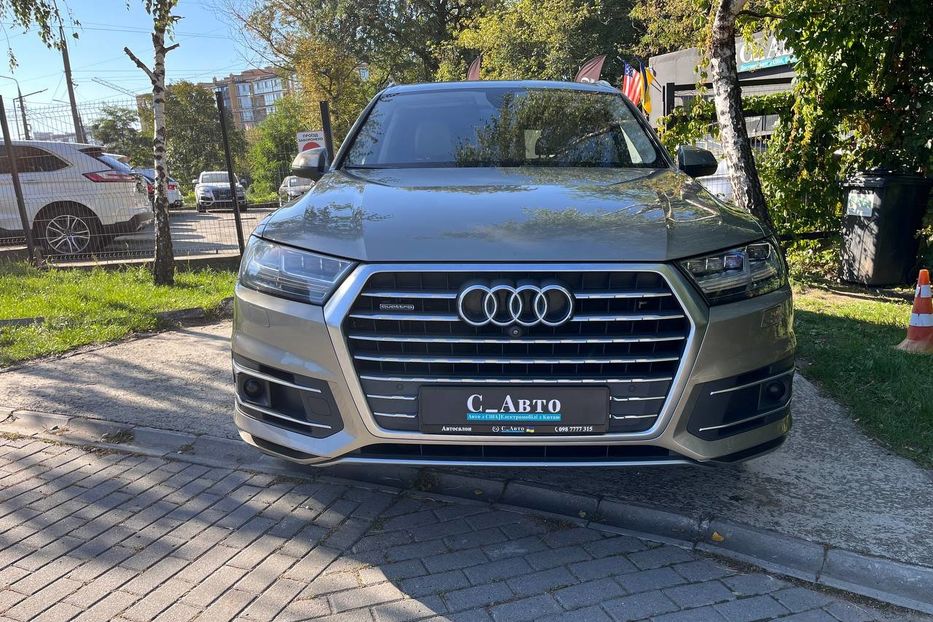 Продам Audi Q7 2017 года в Черновцах