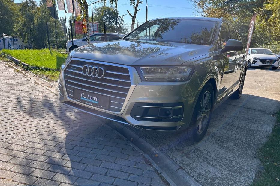 Продам Audi Q7 2017 года в Черновцах