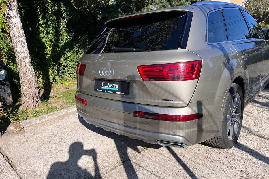 Продам Audi Q7 2017 года в Черновцах