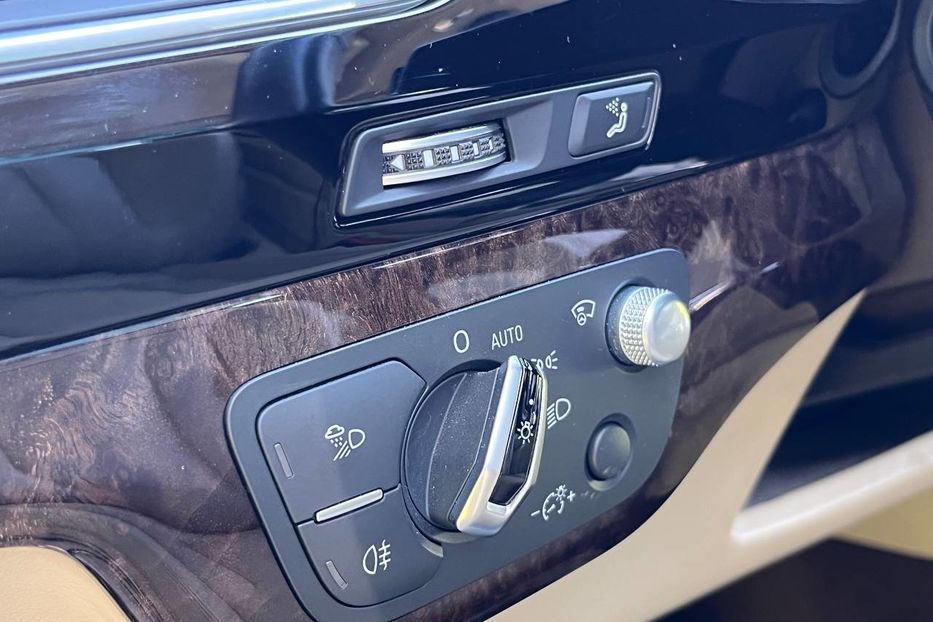 Продам Audi Q7 2017 года в Черновцах