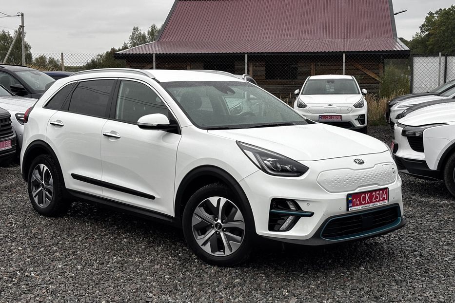 Продам Kia Niro Prestige 64 кВт авто у Львові 2020 года в Львове