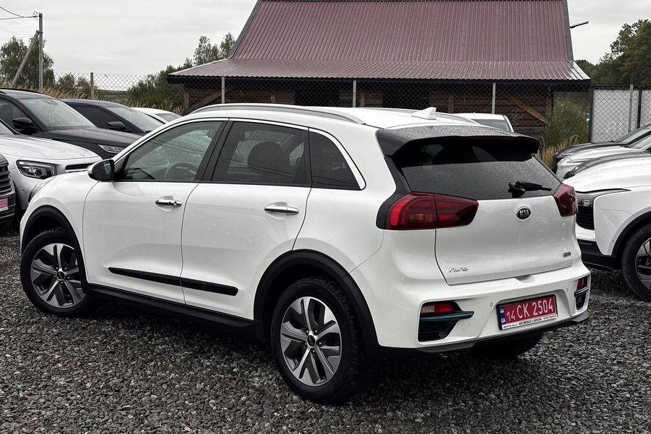 Продам Kia Niro Prestige 64 кВт авто у Львові 2020 года в Львове