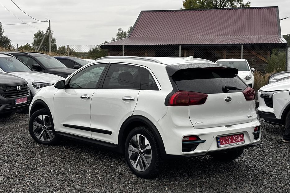 Продам Kia Niro Prestige 64 кВт авто у Львові 2020 года в Львове