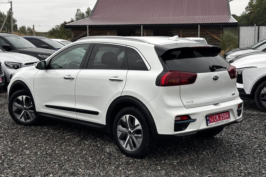 Продам Kia Niro Prestige 64 кВт авто у Львові 2020 года в Львове