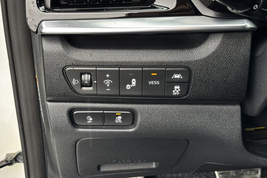Продам Kia Niro Prestige 64 кВт авто у Львові 2020 года в Львове