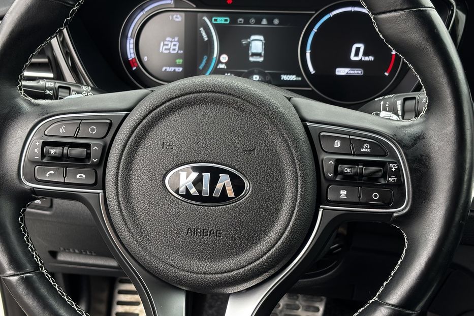 Продам Kia Niro Prestige 64 кВт авто у Львові 2020 года в Львове