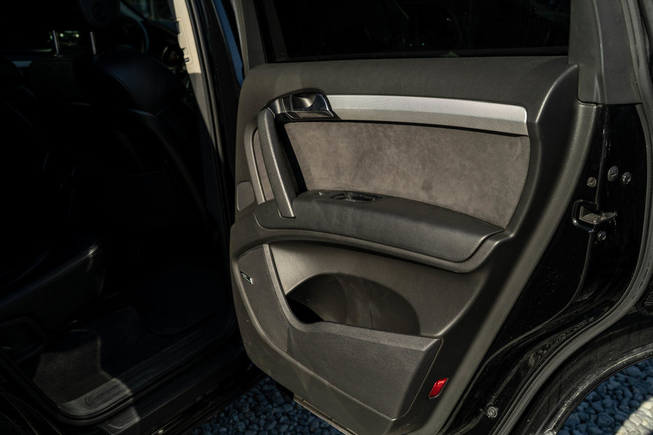 Продам Audi Q7 2010 года в Черновцах