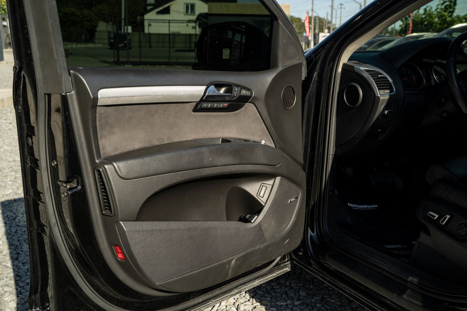 Продам Audi Q7 2010 года в Черновцах