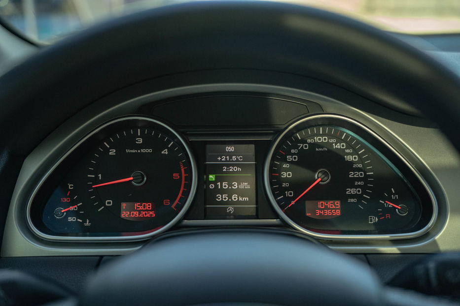 Продам Audi Q7 2010 года в Черновцах