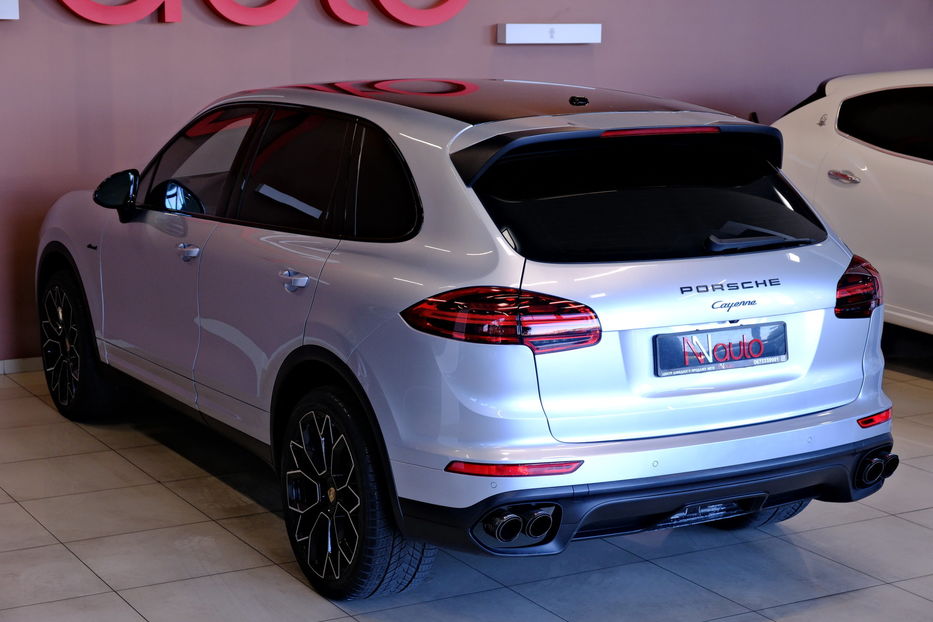 Продам Porsche Cayenne 2015 года в Одессе