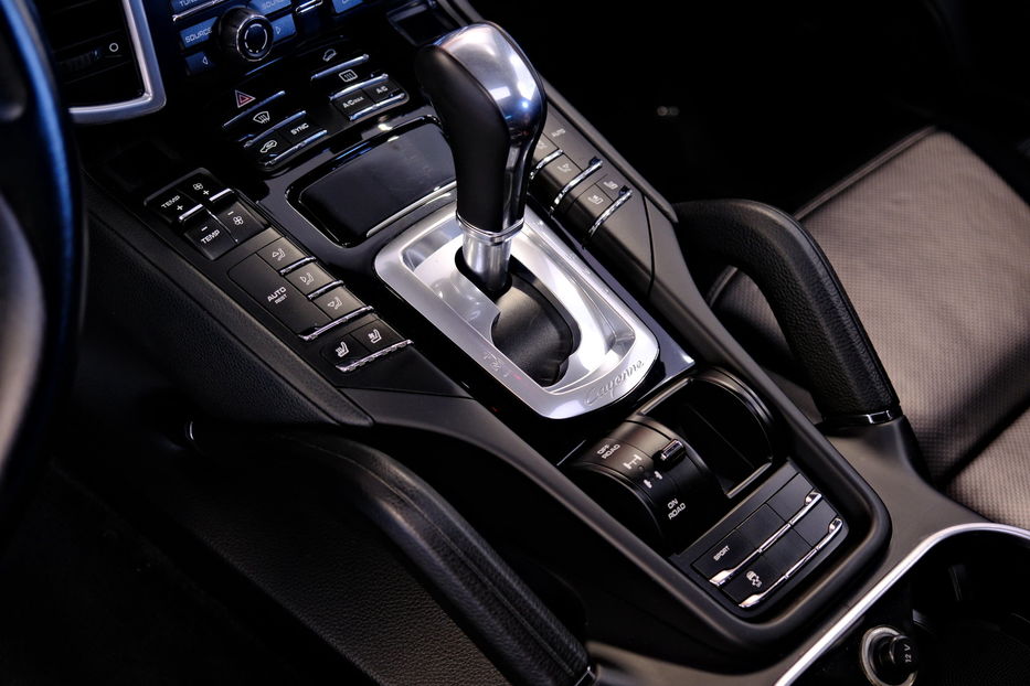 Продам Porsche Cayenne 2015 года в Одессе