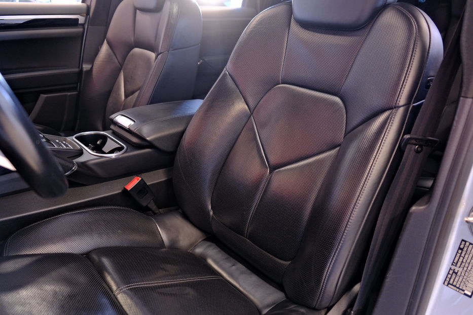 Продам Porsche Cayenne 2015 года в Одессе