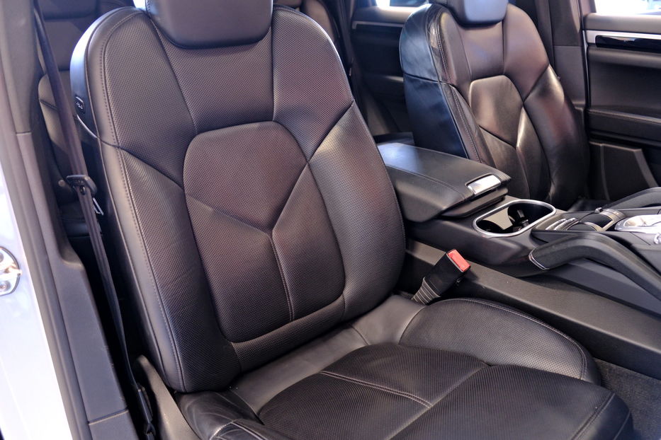 Продам Porsche Cayenne 2015 года в Одессе